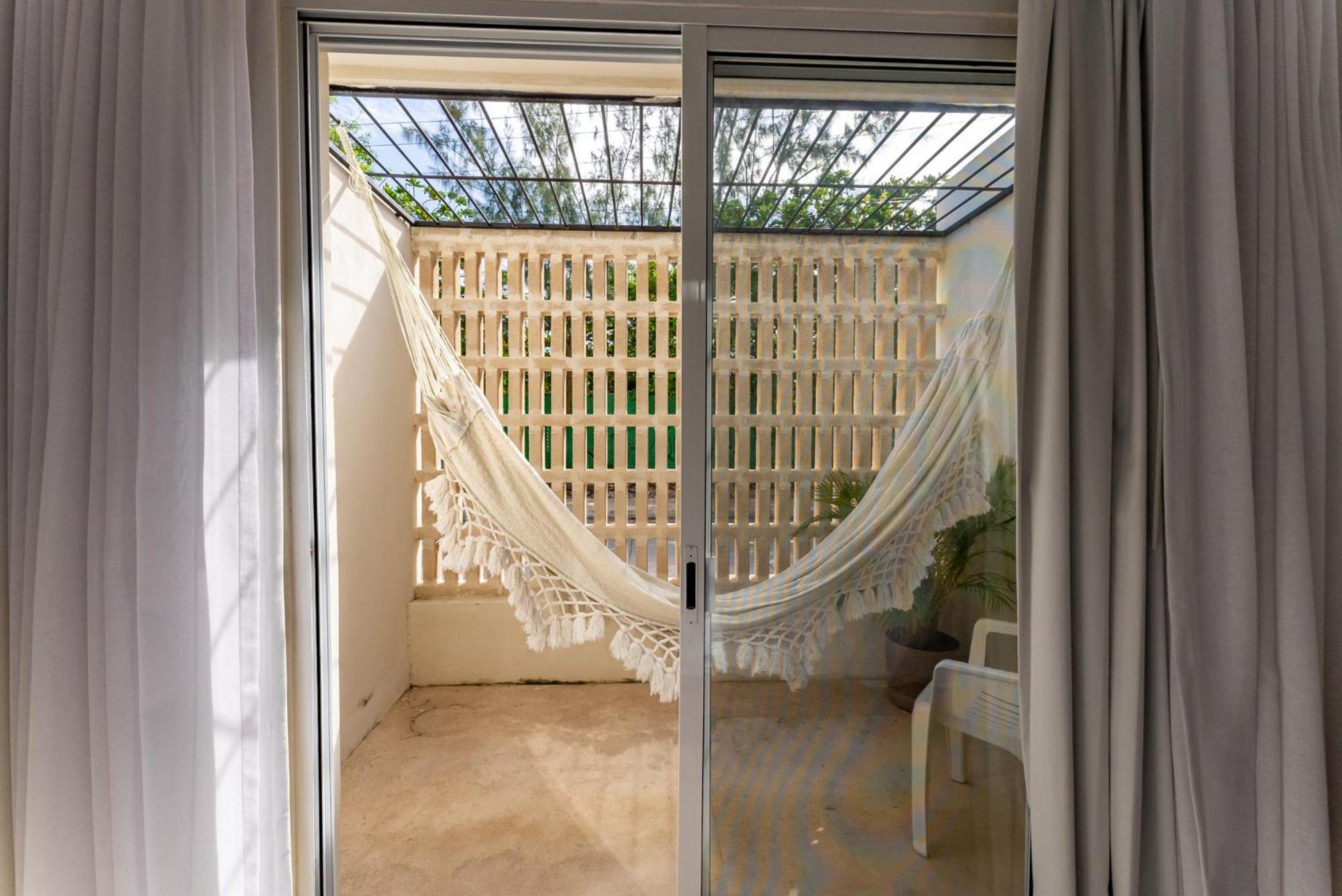 Bed Away Studios Cancún Exteriör bild